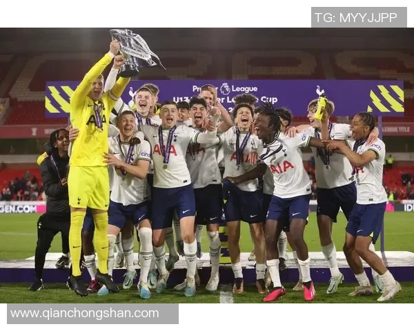 西甲激战利物浦与热刺战平逆转瞬间点燃全场激情与转会传闻 西甲激战利物浦与热刺战平逆转瞬间点燃全场激情与转会传闻