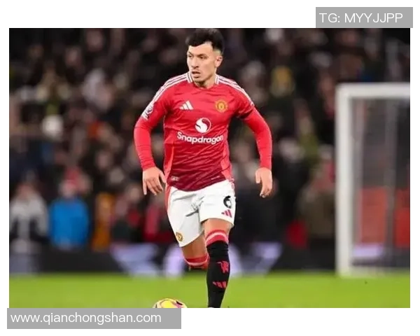 巴萨与曼联友谊赛战平神奇扑救引发转会传闻热议