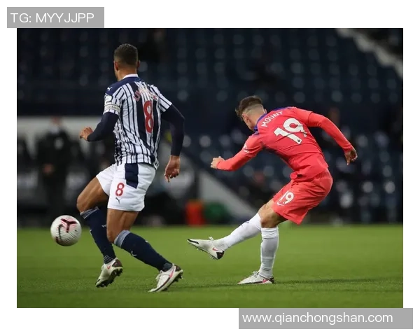 意甲激战巴萨险胜莱比锡红牌争议引发全场热议与焦点分析